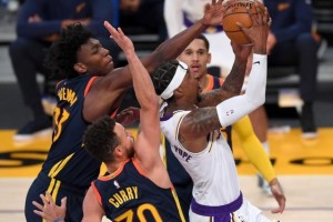 九游体育官网-首节净负20分 开启魔鬼赛程勇士遭遇当头棒喝