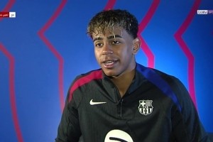 九游体育APP-亚马尔：巴萨最有天赋的人是佩德里和我 很高兴有拉菲尼亚在身边