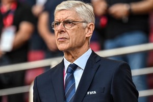 温格谈世俱杯屡次中断：这很正常，因为安全第一