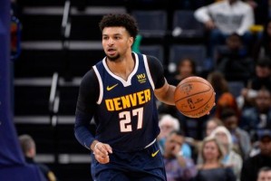 九游体育首页-强强对话就变身超巨？穆雷仍是掘金上限决定者