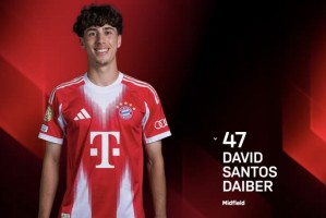 九游-德天空：孔帕尼很欣赏19岁中场戴伯尔，球员本赛季随一线队训练