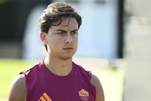 意媒报道迪巴拉与经纪人商谈，敦促加快同罗马的续约谈判进程