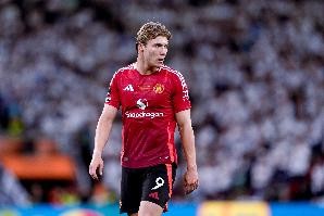 九游体育APP-意天空：米兰与曼联仍需就霍伊伦买断条款达成协议，球员更想留队